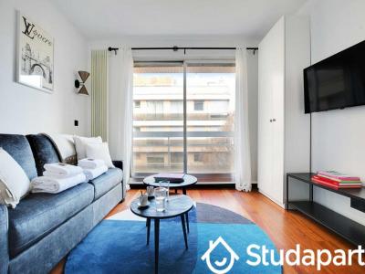 Annonce Location Appartement Paris-8eme-arrondissement 75