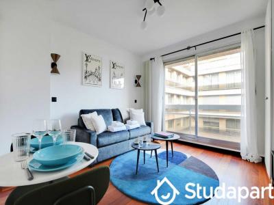 Louer Appartement Paris-8eme-arrondissement 2700 euros