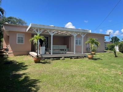 For sale Lamentin 6 rooms 112 m2 Martinique (97232) photo 0