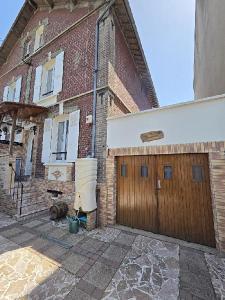 For sale 5 rooms 94 m2 Oise (60180) photo 0