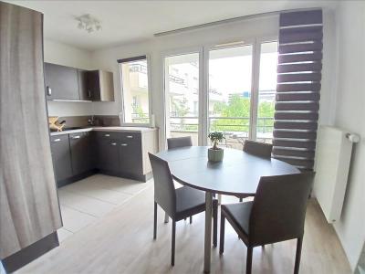 Louer Appartement 45 m2 Corbeil-essonnes