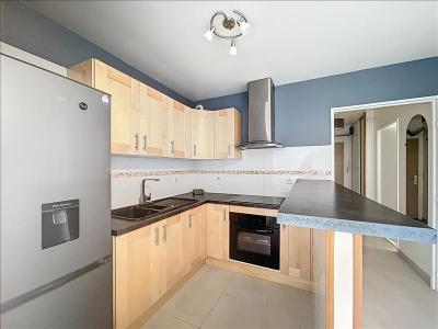 Louer Appartement Livry-gargan 900 euros