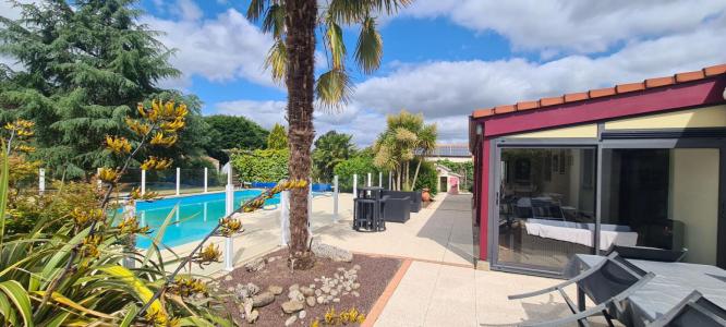 For sale Clisson 6 rooms 159 m2 Loire atlantique (44190) photo 1