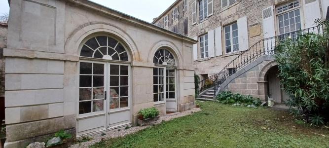 Acheter Maison 338 m2 Fontenay-le-comte