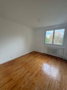 For sale Andrezieux-boutheon 3 rooms 65 m2 Loire (42160) photo 4