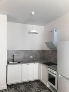 Louer Appartement Paris-12eme-arrondissement 785 euros