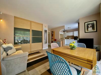 For sale Charbonnieres-les-bains 2 rooms 53 m2 Rhone (69260) photo 2