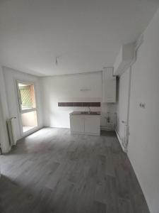 Louer Appartement 53 m2 Saint-avold