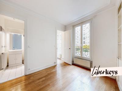 For sale Paris-14eme-arrondissement 2 rooms 34 m2 Paris (75014) photo 0
