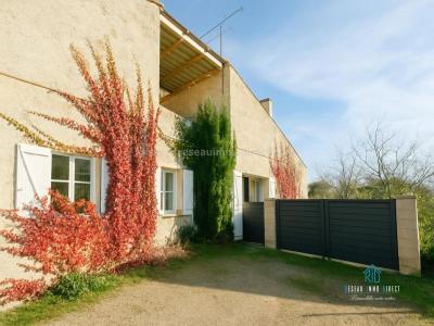 For sale Roche-sur-yon 8 rooms 133 m2 Vendee (85000) photo 0