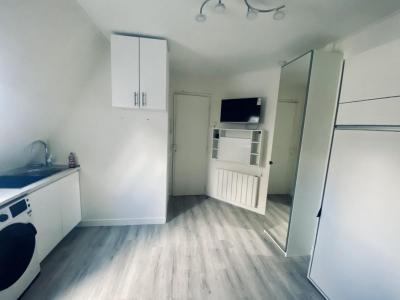Louer Appartement 14 m2 Paris-17eme-arrondissement