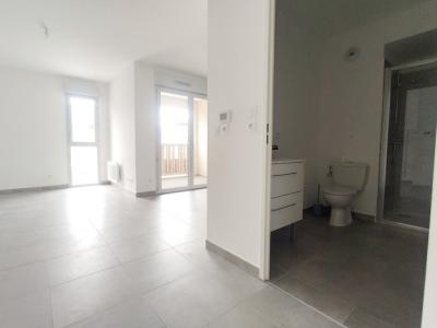 Louer Appartement Carros Alpes Maritimes