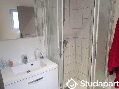 Louer Appartement Saint-etienne 400 euros