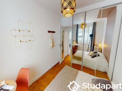 Louer Appartement 60 m2 Paris-17eme-arrondissement