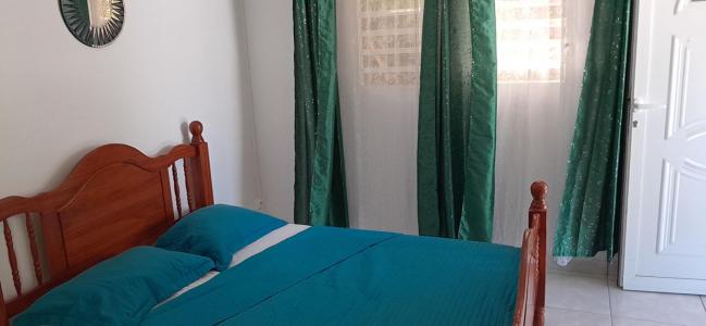 Louer Maison 48 m2 Petit-canal