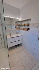 For rent Saint-jean-brevelay 3 rooms 66 m2 Morbihan (56660) photo 2