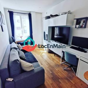 For rent Paris-20eme-arrondissement 2 rooms 32 m2 Paris (75020) photo 0