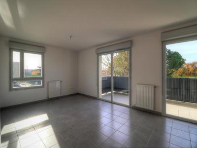 Louer Appartement Saint-jory 796 euros