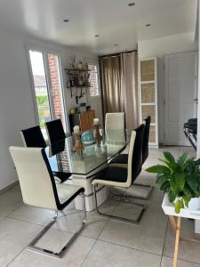 For sale Bienville COMPIAGNE 5 rooms 98 m2 Oise (60200) photo 4