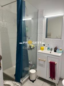 For rent Aubagne 1 room 25 m2 Bouches du Rhone (13400) photo 3