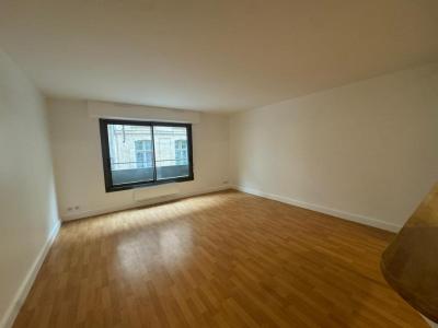 For rent Paris-1er-arrondissement 3 rooms 69 m2 Paris (75001) photo 0