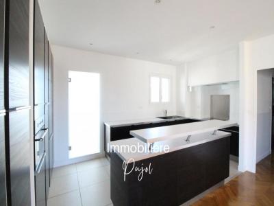 Louer Appartement Marseille-8eme-arrondissement Bouches du Rhone