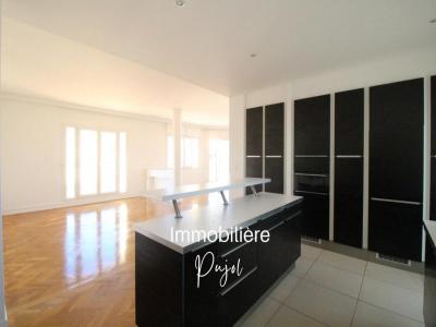 Louer Appartement Marseille-8eme-arrondissement 2767 euros