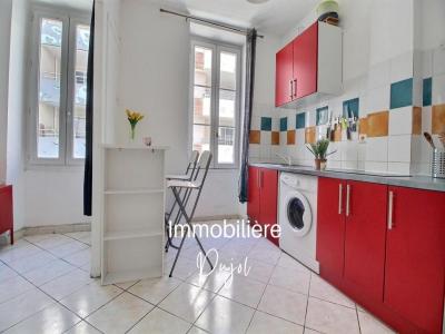 Louer Appartement Marseille-8eme-arrondissement 620 euros