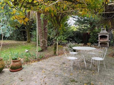 For sale Pau 9 rooms 215 m2 Pyrenees atlantiques (64000) photo 2