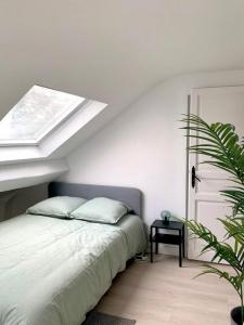 For rent Paris-3eme-arrondissement 5 rooms 20 m2 Paris (75003) photo 0