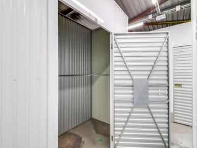 For rent Coignieres 4 m2 Yvelines (78310) photo 0