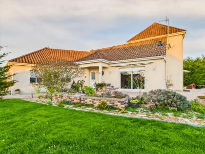 For sale Saint-maurice-en-riviere 5 rooms 149 m2 Saone et loire (71620) photo 0