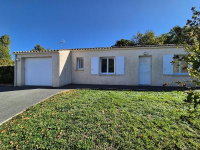 For sale 4 rooms 80 m2 Charente maritime (17330) photo 0