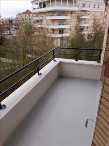 Annonce Location 2 pices Appartement Elancourt 78