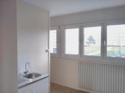 Louer Appartement 73 m2 Charmes