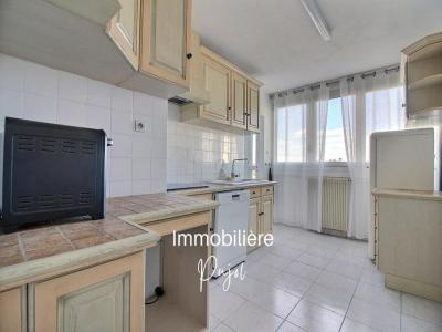 Louer Appartement 78 m2 Marseille-11eme-arrondissement