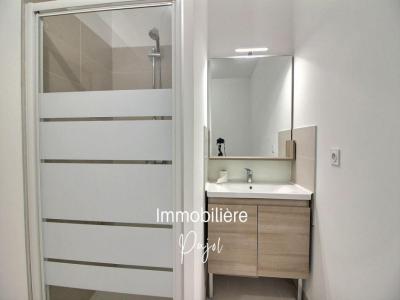 Louer Appartement Marseille-8eme-arrondissement Bouches du Rhone