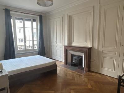 For rent Lyon-7eme-arrondissement 2 rooms 72 m2 Rhone (69007) photo 2
