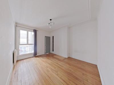 Louer Appartement 47 m2 Paris-18eme-arrondissement