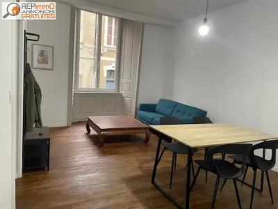 Annonce Location 2 pices Appartement Laval 53