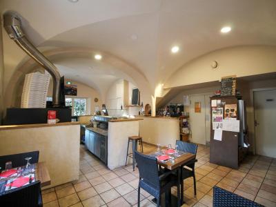 Acheter Commerce Montbrun-les-bains 151000 euros