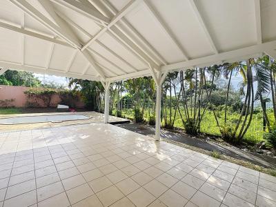 Louer Maison 189 m2 Baie-mahault