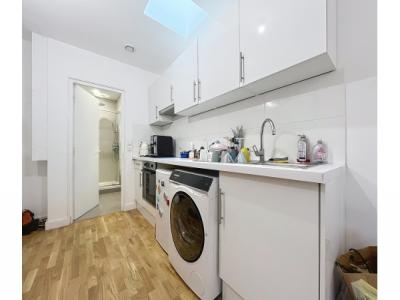 Louer Appartement Paris-16eme-arrondissement 888 euros