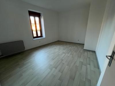 Louer Appartement Luxeuil-les-bains 393 euros