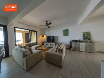 Louer Maison Petite-ile 1800 euros