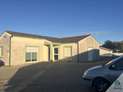 For sale Saint-yrieix-sur-charente 90 m2 Charente (16710) photo 0