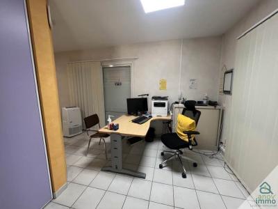 Acheter Immeuble Saint-yrieix-sur-charente 137000 euros