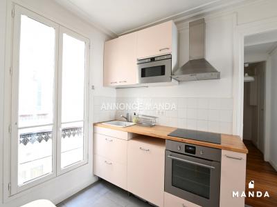 For rent Paris-18eme-arrondissement 2 rooms 43 m2 Paris (75018) photo 1