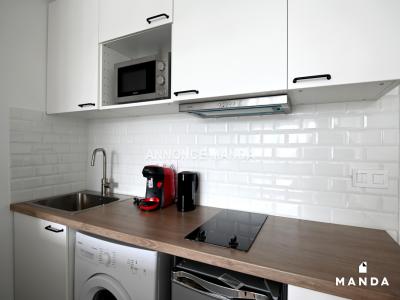 Louer Appartement 25 m2 Courbevoie