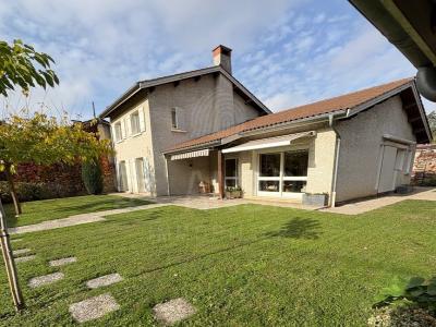 For sale Beaurepaire Beaurepaire 7 rooms 170 m2 Isere (38270) photo 0